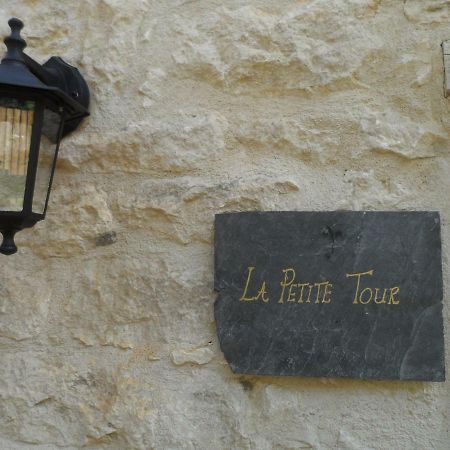 La Petite Tour Villa Carlux Екстериор снимка