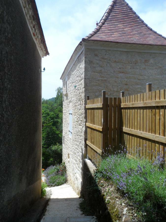 La Petite Tour Villa Carlux Екстериор снимка