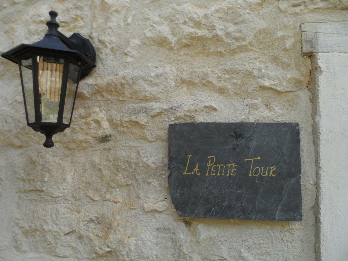 La Petite Tour Villa Carlux Екстериор снимка