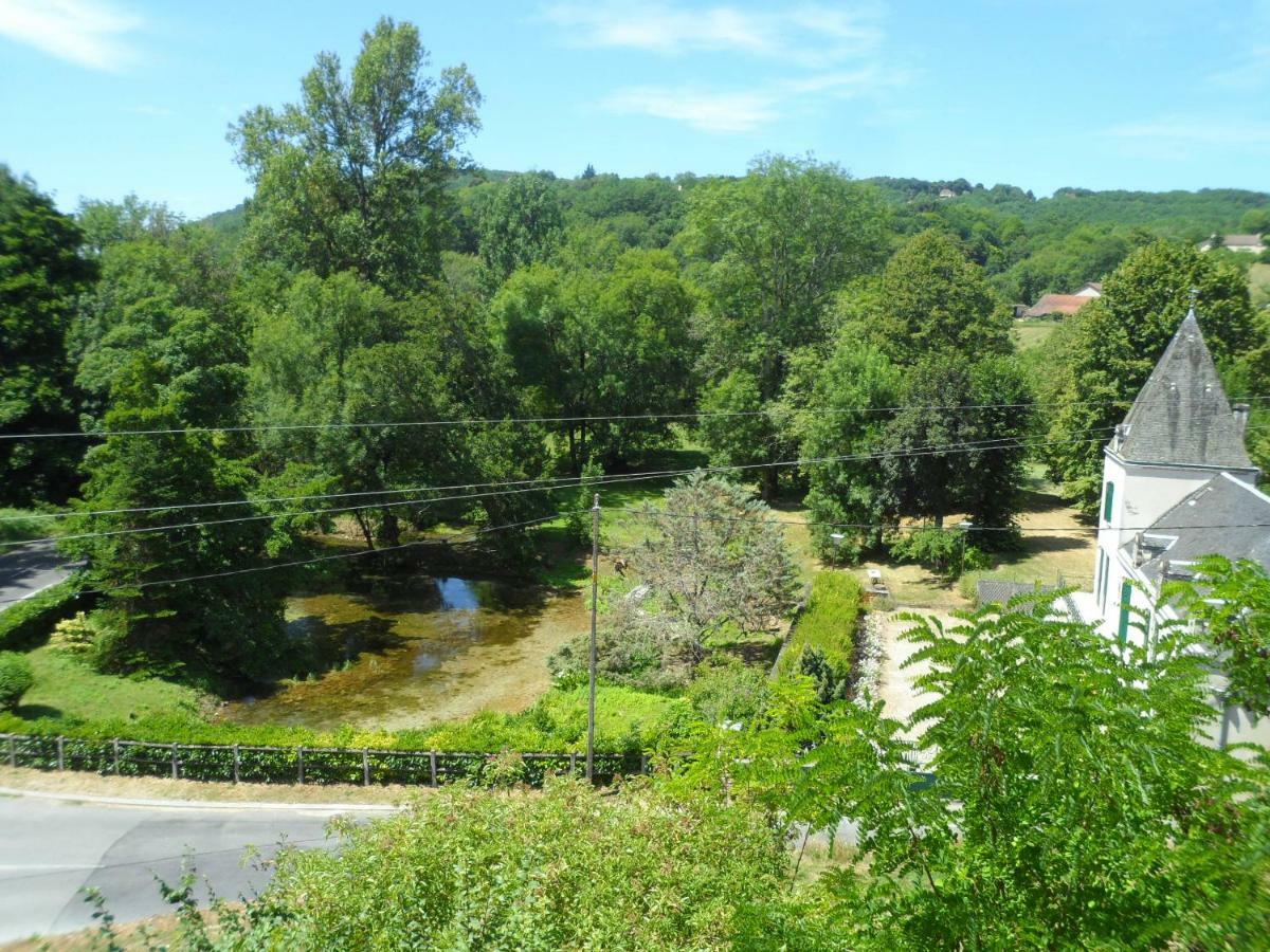 La Petite Tour Villa Carlux Екстериор снимка